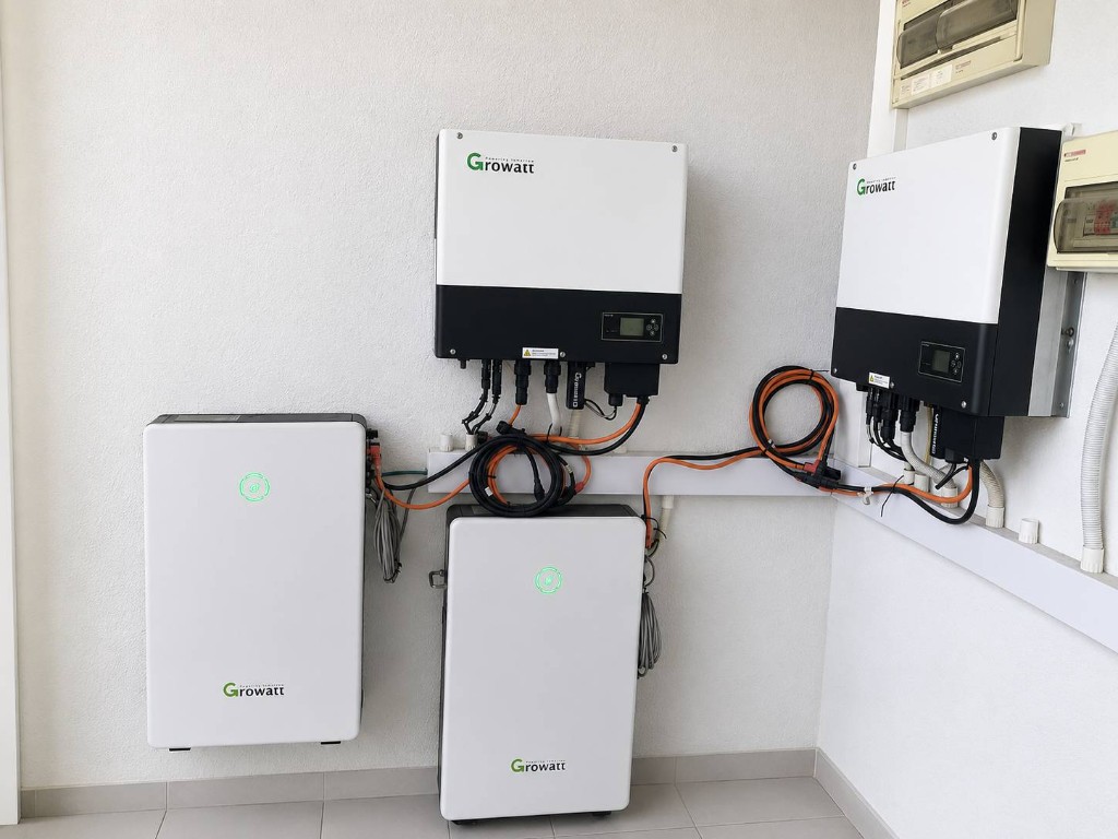 12.6 kWp hybrid solar installation on a residential home in Nonthaburi Thailand
