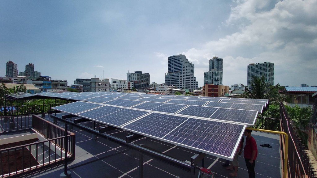 33.2 kWp Off-Grid Solar + 50 kWh Battery for a House and Office in Bangkok